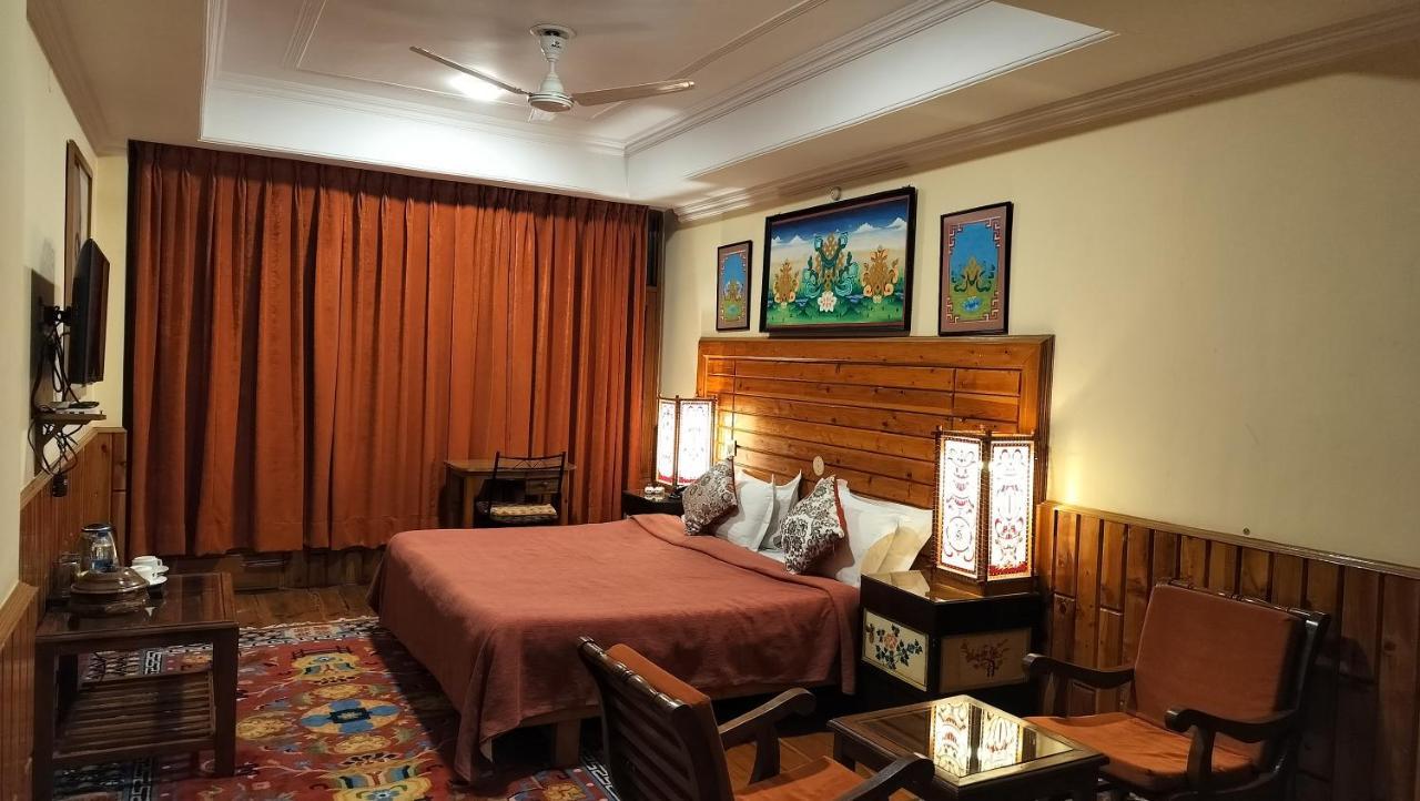 Auspiscious Him View Hotel ماكليود غانج المظهر الخارجي الصورة