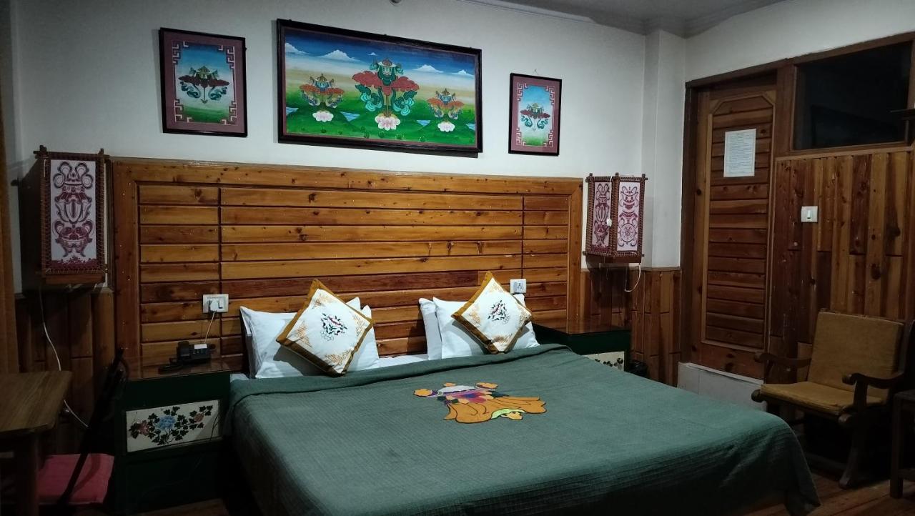 Auspiscious Him View Hotel ماكليود غانج المظهر الخارجي الصورة